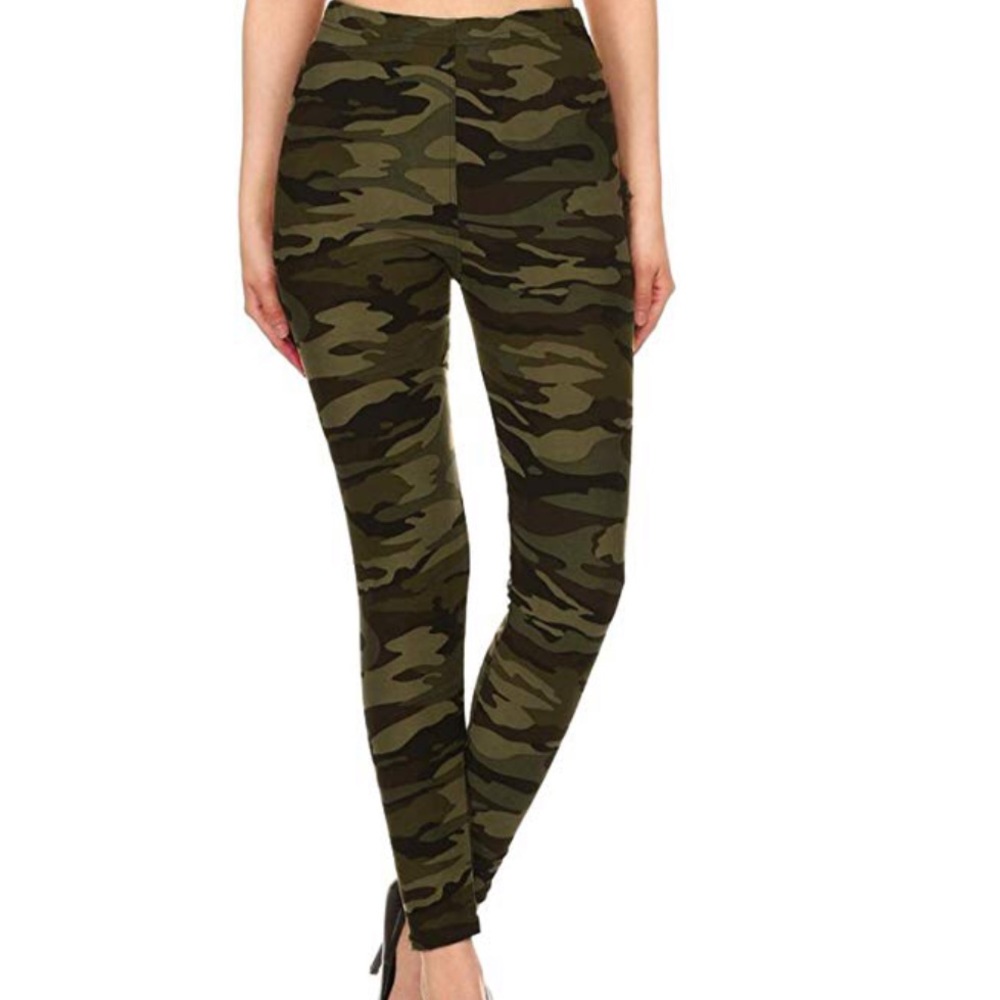REG & PLUS SIZE Camouflage Leggings - Picture 2 of 4